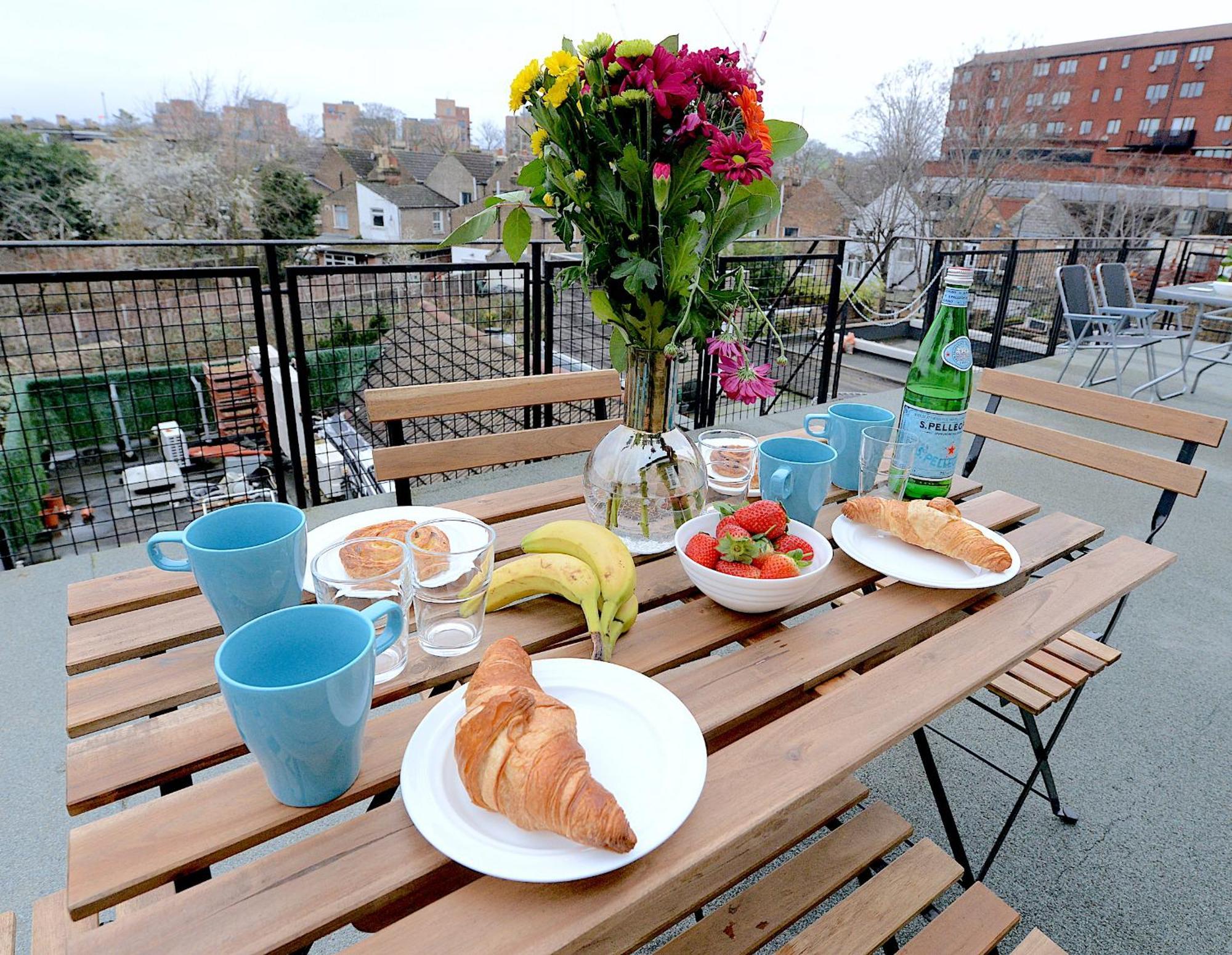 伦敦2 Bed Terraced Flat Piccadilly Line公寓 外观 照片