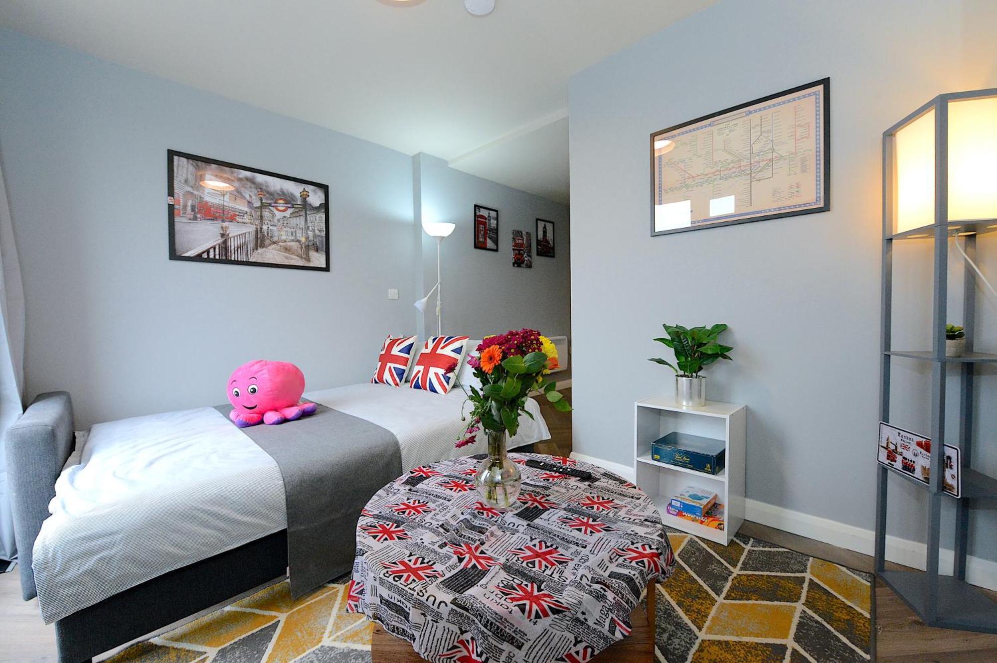 伦敦2 Bed Terraced Flat Piccadilly Line公寓 外观 照片
