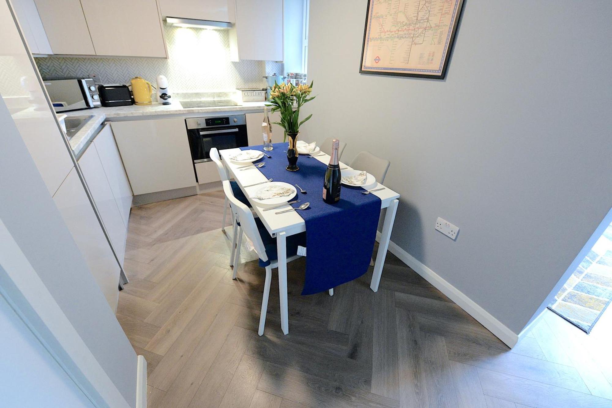 伦敦2 Bed Terraced Flat Piccadilly Line公寓 外观 照片